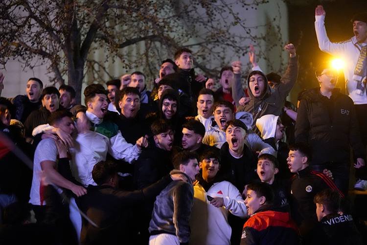 Türkiye'nin Dünya Kupası zaferi coşkuyla kutlandı, işte o özel kareler... 11